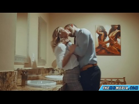 ❤️ Když vás na veřejných záchodcích svádí prsatá blondýna. Krásné porno u nás cs.megaofertas.top ❌️